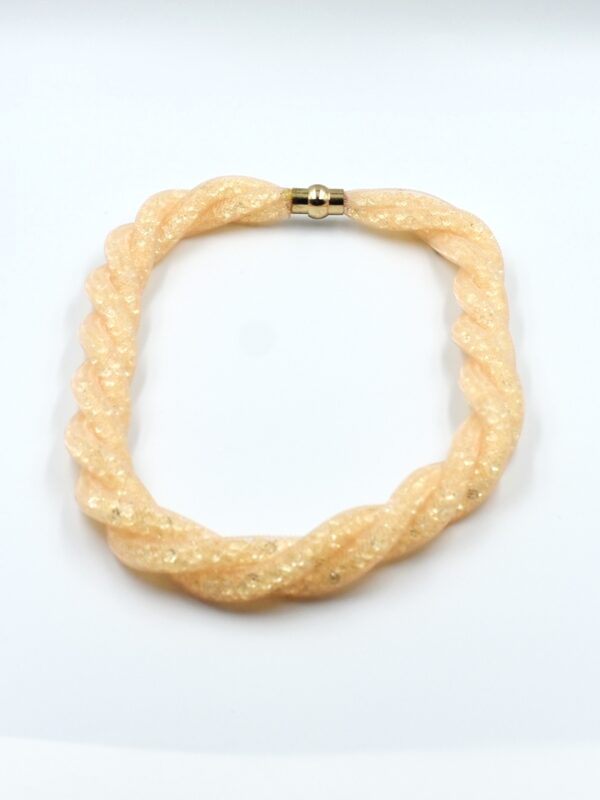 Collar de rejilla tono dorado