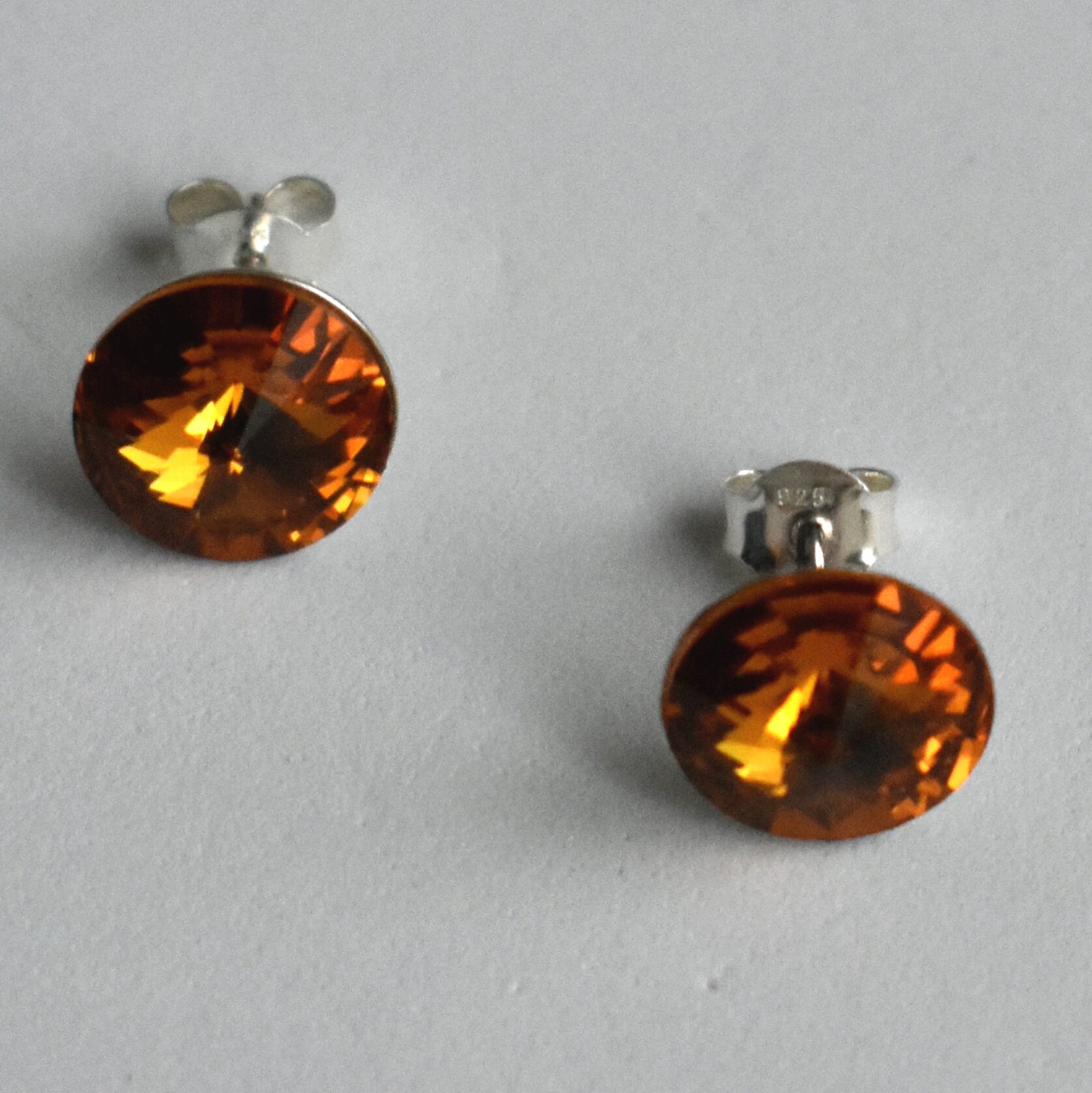Pendientes de plata de ley 925 y cristal austriaco 10 mm color ámbar