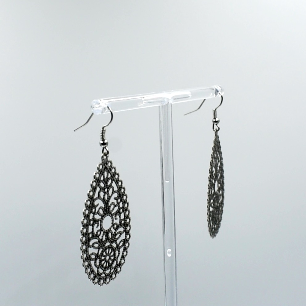 Pendientes largos de zamak y plata