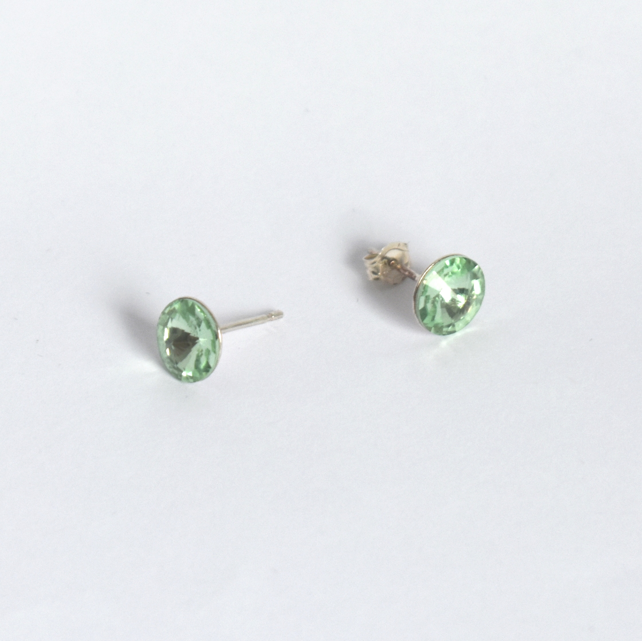 Pendientes de plata 925 y cristal austriaco 8 mm color verde agua